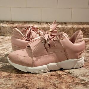 SIA FBCC Valedictorian VVI Sneakers (Little Girl)